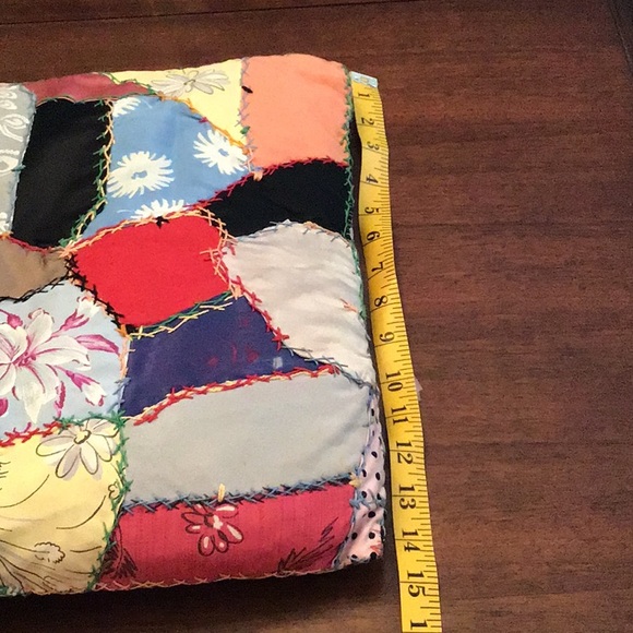 Vintage handmade patchwork accent pillow - Picture 2 of 11